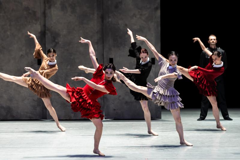 Kim była Święta Carmen? Poznaj jej cechy, życiorys i atrybuty jako patronki