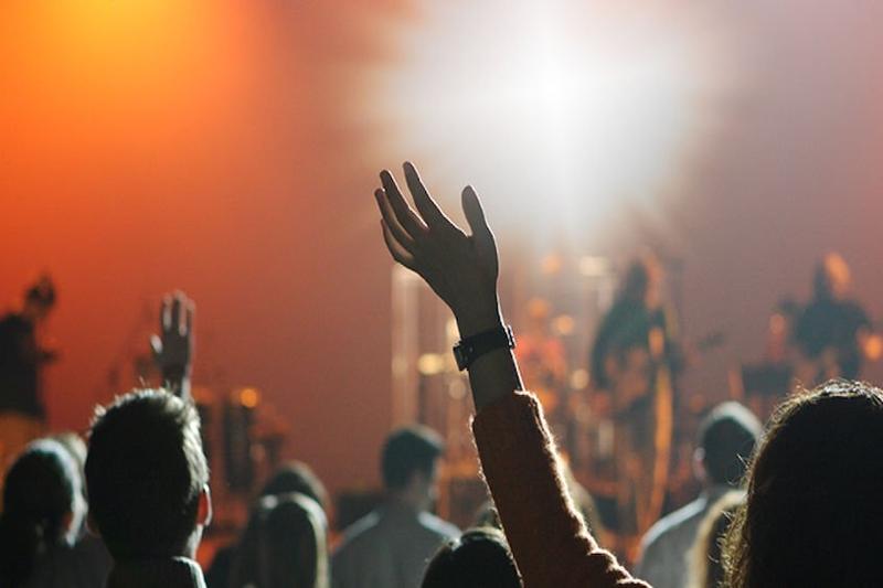 Moc śpiewu i modlitwy w uwielbieniu