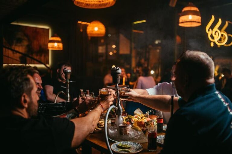 Odkryj tajemnice świętej Leili: Kim była, jakie miała cechy i atrybuty?