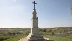 Witaj Królowo: Poznaj Magię Słowa Salve Regina